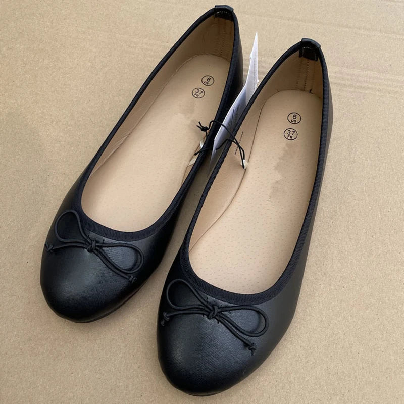 Ballerine Royale by Élise – Couro Premium, Laço Minimalista e Design Soft Parisien