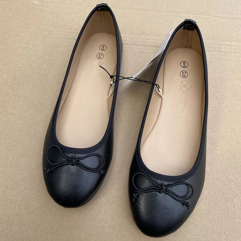 Ballerine Royale by Élise – Couro Premium, Laço Minimalista e Design Soft Parisien